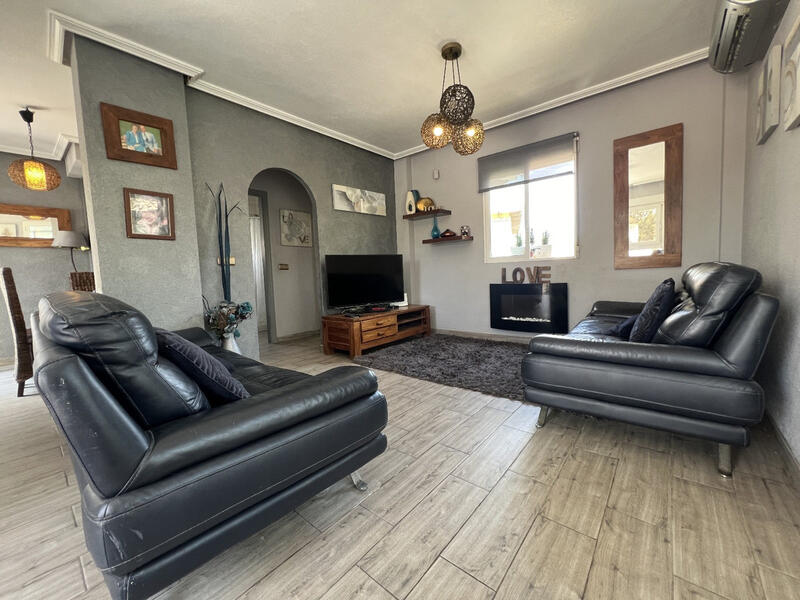 4 спальная комната вилла продается