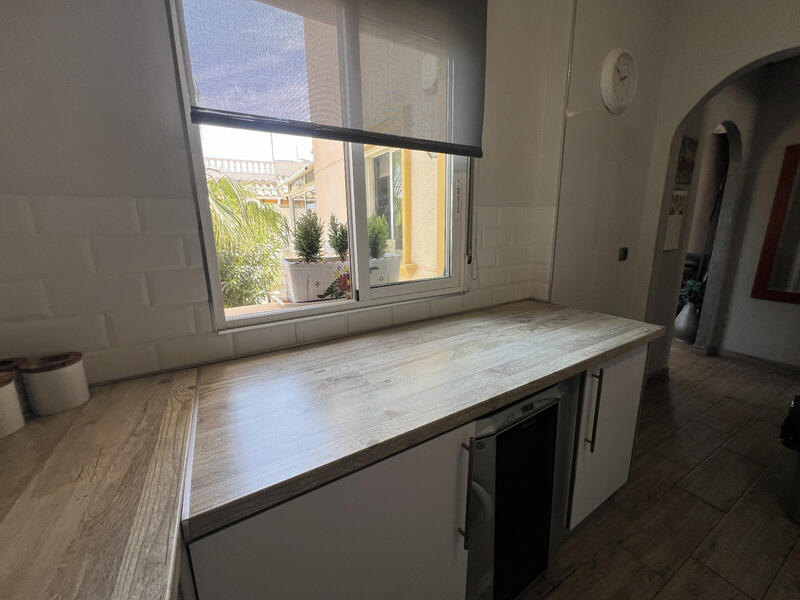 4 спальная комната вилла продается