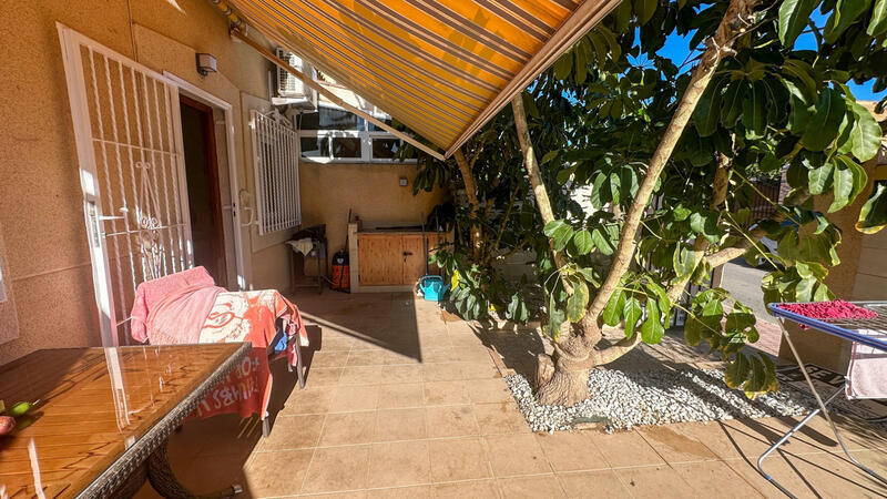 2 Schlafzimmer Stadthaus zu verkaufen