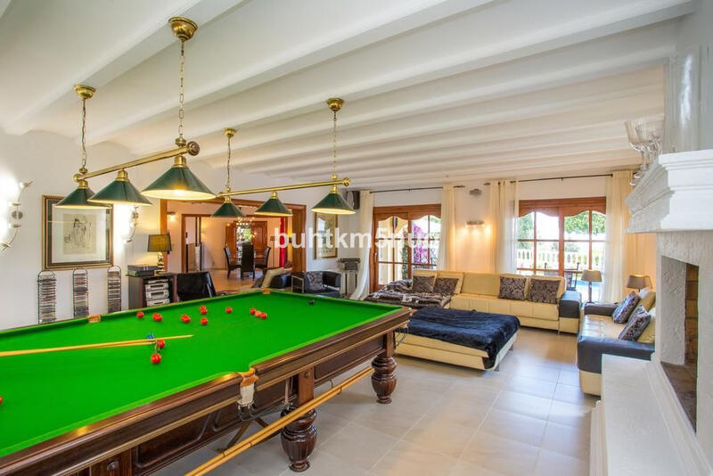 4 slaapkamer Villa Te koop