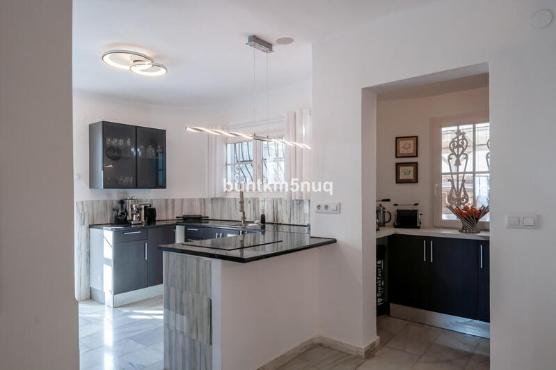 4 Schlafzimmer Villa zu verkaufen