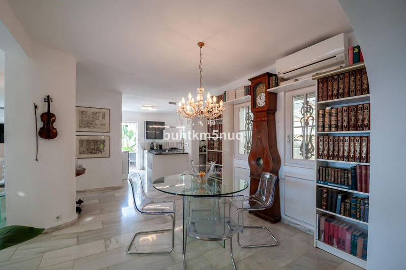 4 Schlafzimmer Villa zu verkaufen