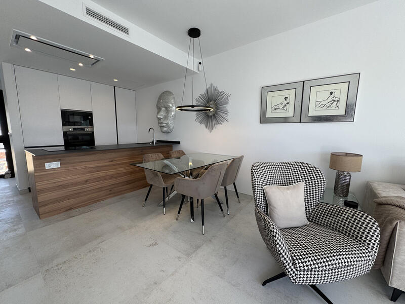 2 bedroom Apartment for sale