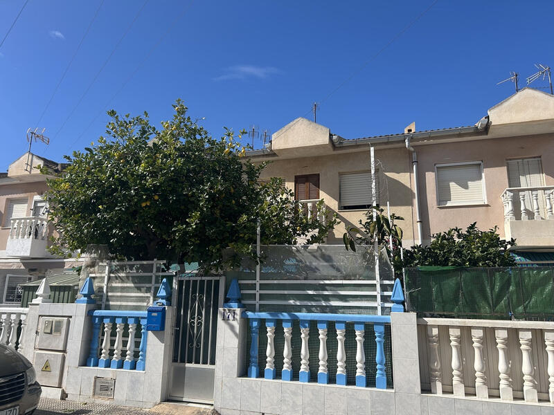 2 slaapkamer Appartement Te koop 2 slaapkamer Appartement Te koop