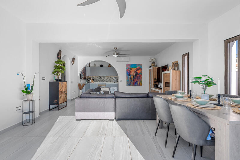 5 bedroom Villa for sale