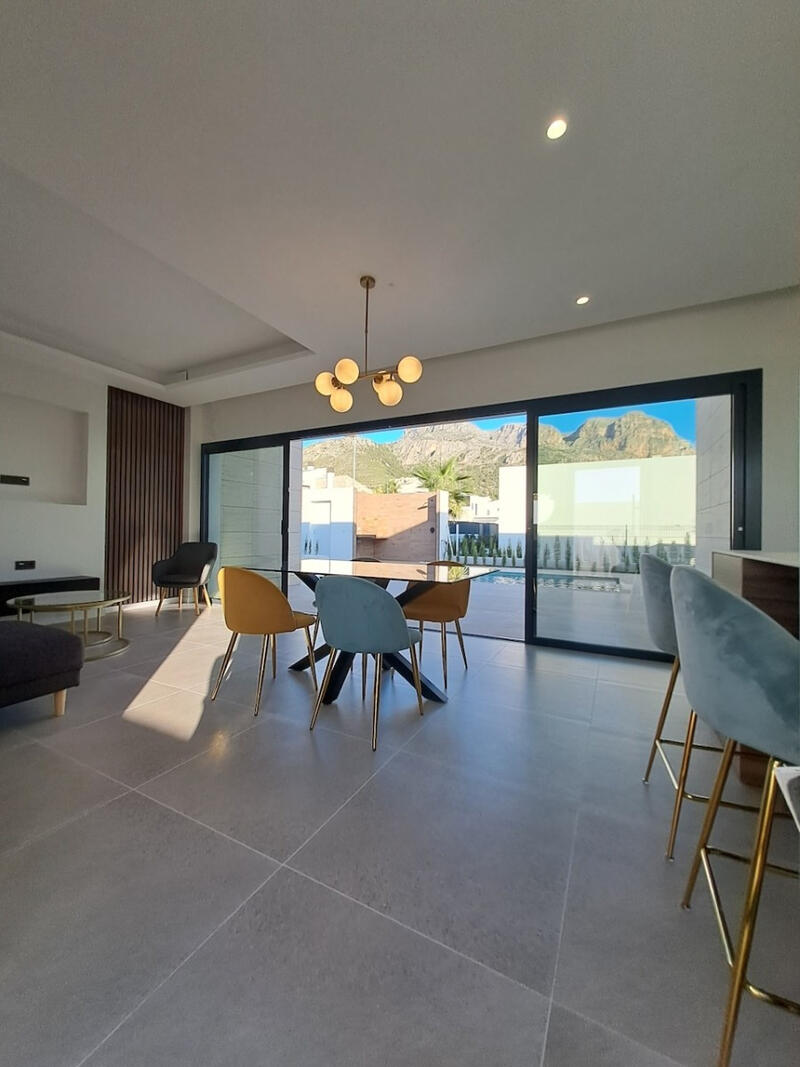 3 Cuarto Villa en venta