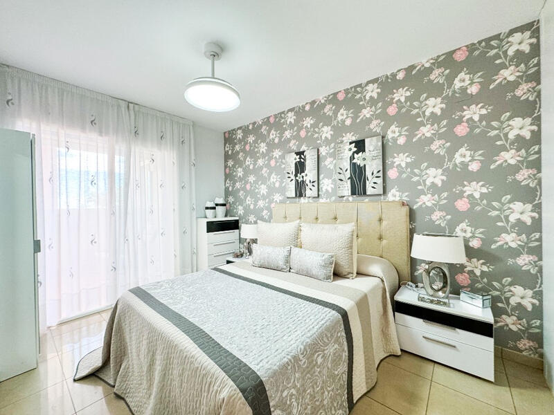 2 slaapkamer Appartement Te koop