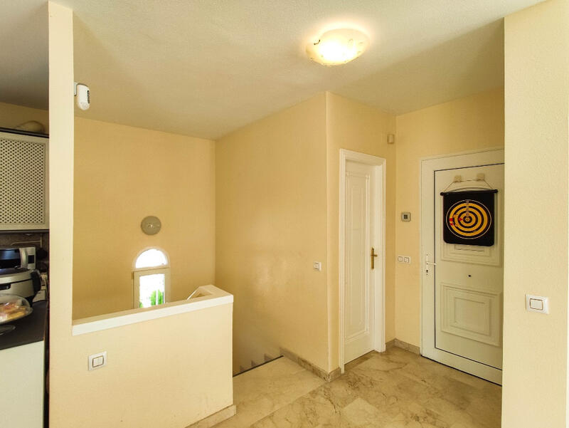 4 Cuarto Villa en venta