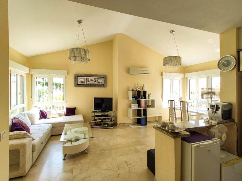 4 Cuarto Villa en venta