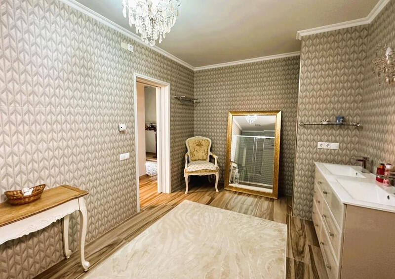 5 soverom Villa til salgs 5 soverom Villa til salgs