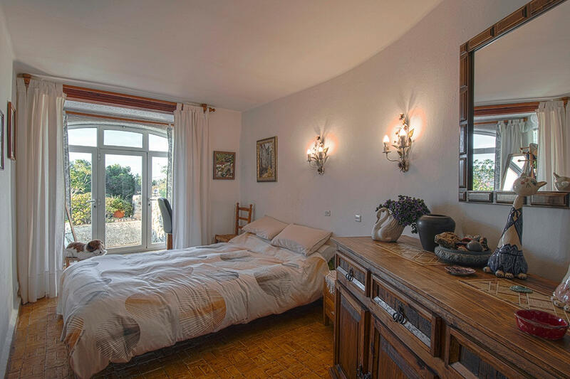 6 bedroom Villa for sale