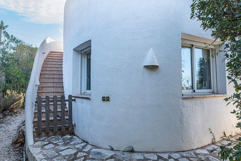 6 bedroom Villa for sale