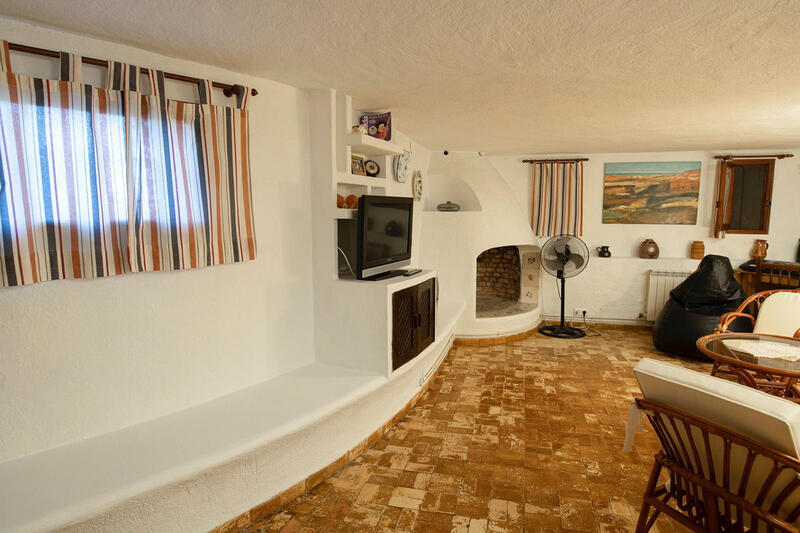 6 bedroom Villa for sale