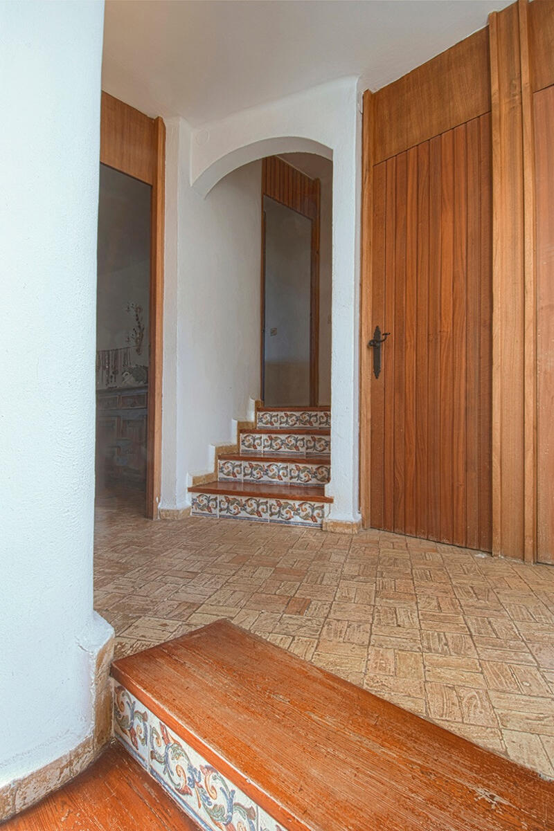 6 bedroom Villa for sale