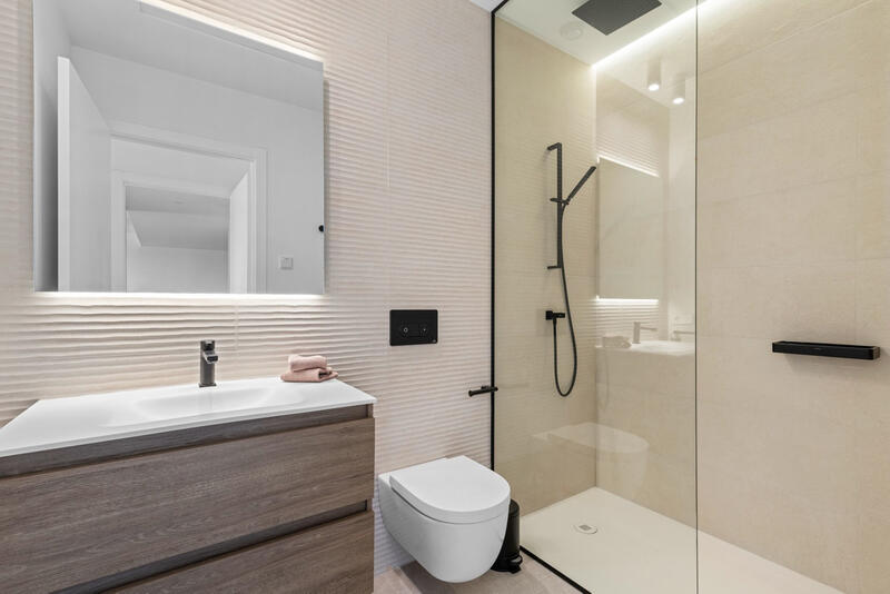 2 slaapkamer Appartement Te koop 2 slaapkamer Appartement Te koop