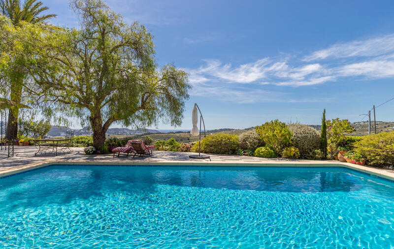 8 bedroom Country House for sale