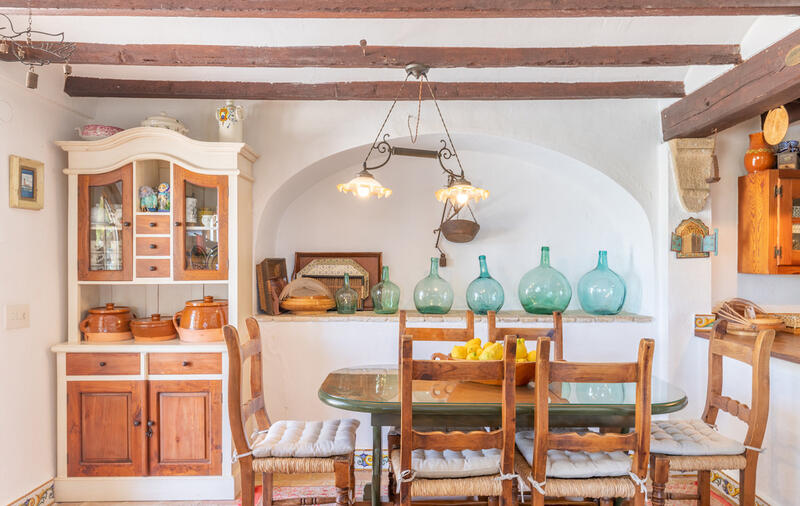 8 bedroom Country House for sale