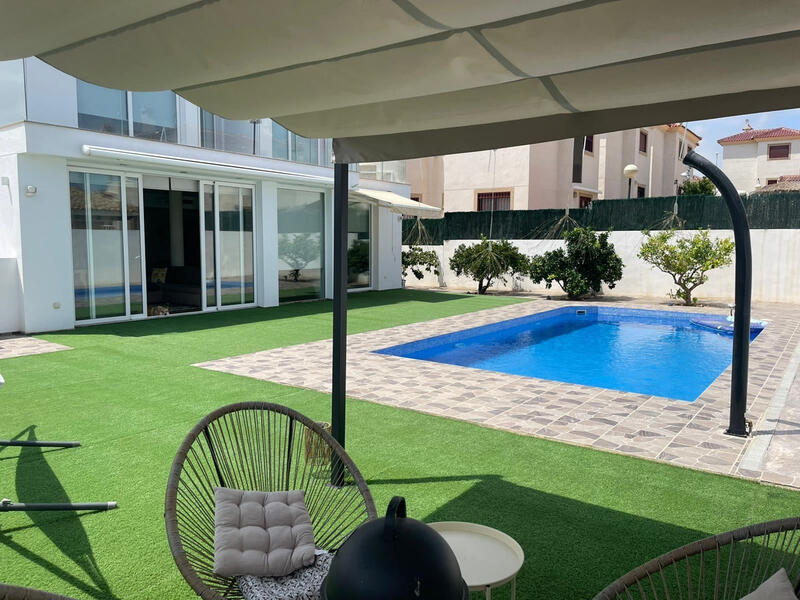 5 slaapkamer Villa Te koop