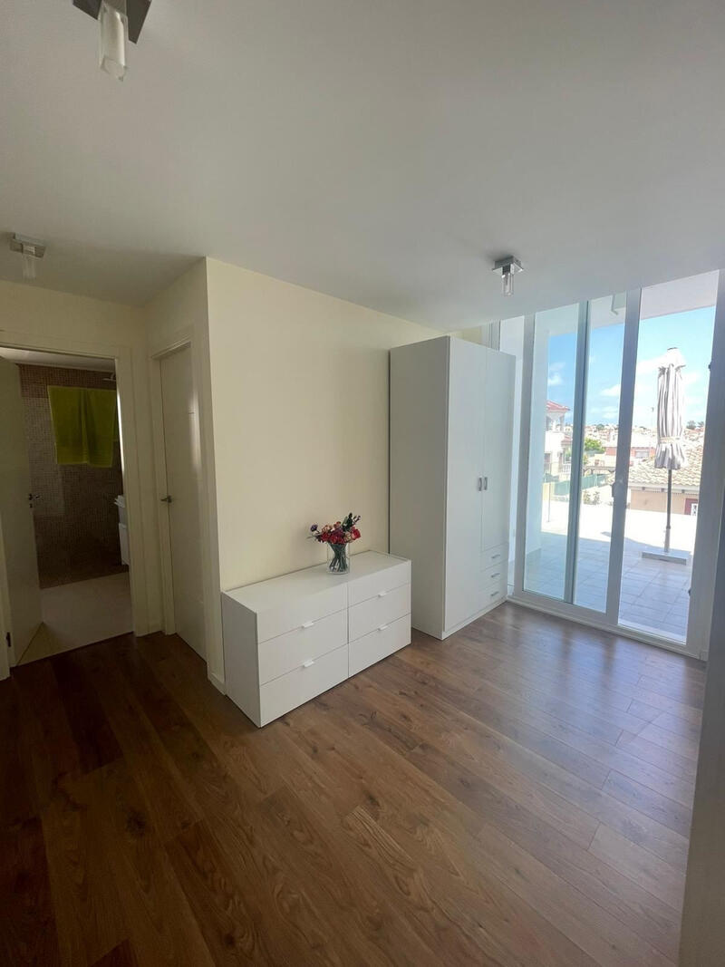 5 slaapkamer Villa Te koop