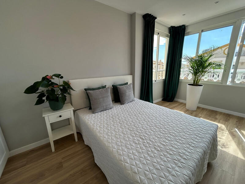 3 bedroom Townhouse for sale