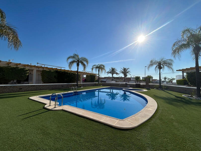 2 bedroom Townhouse for sale