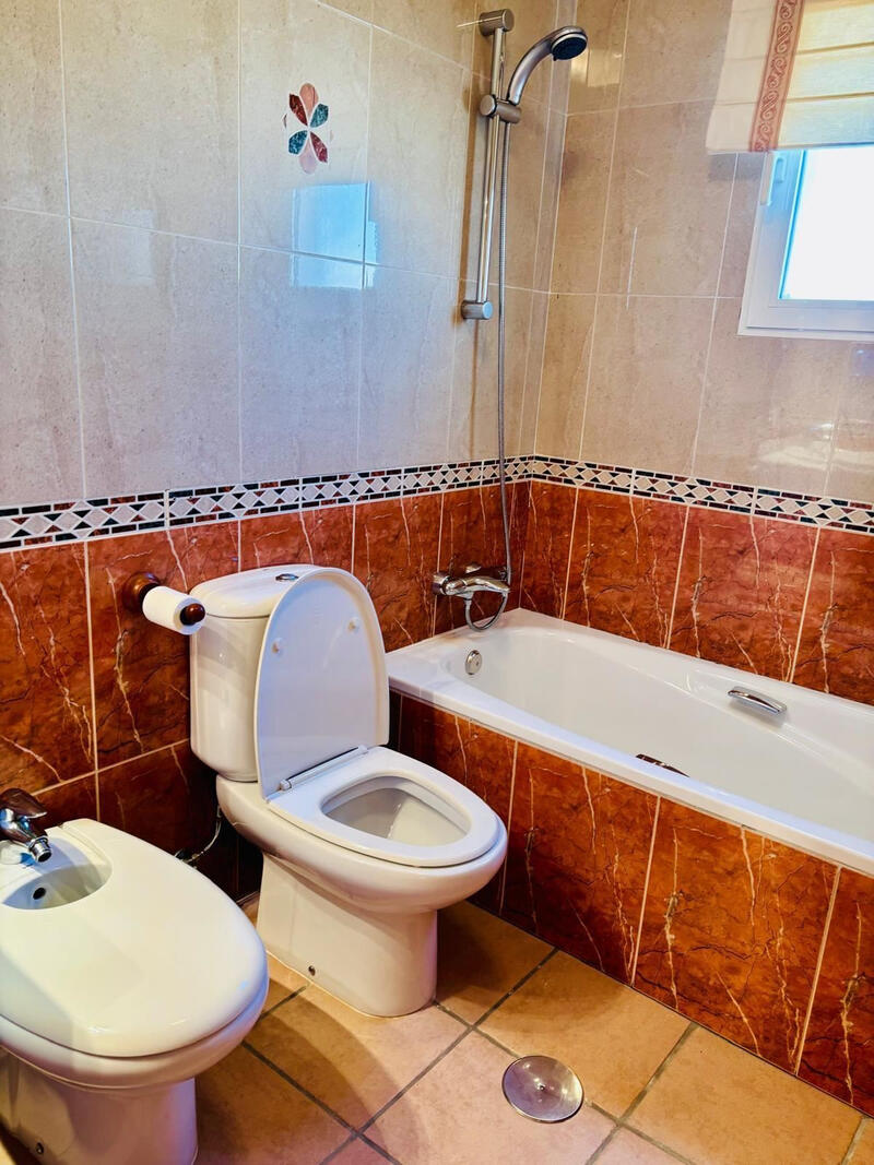 3 bedroom Townhouse for sale