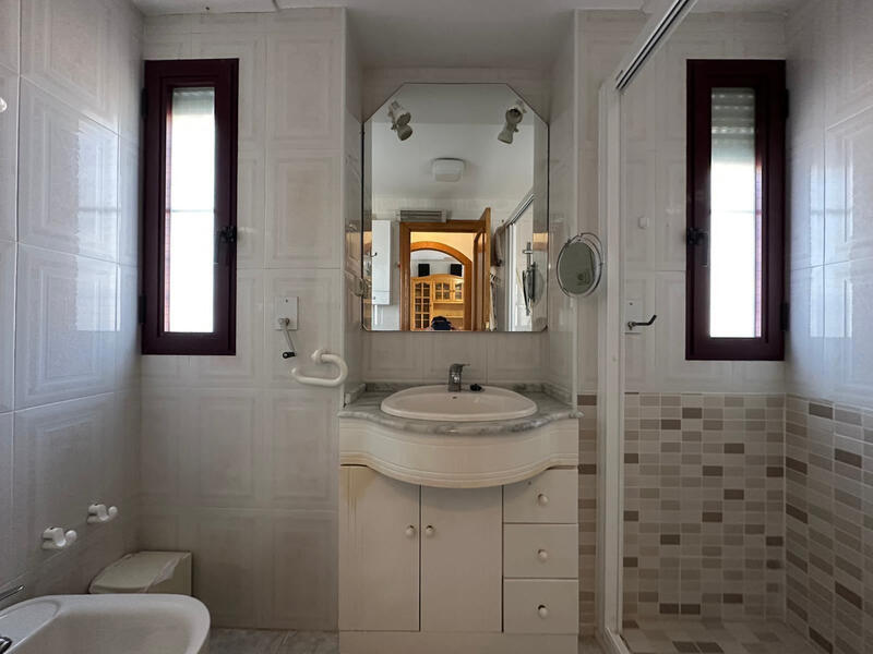 2 bedroom Apartment for sale 2 bedroom Apartment for sale