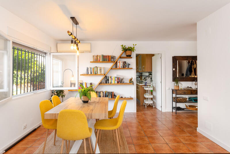 4 bedroom Townhouse for sale