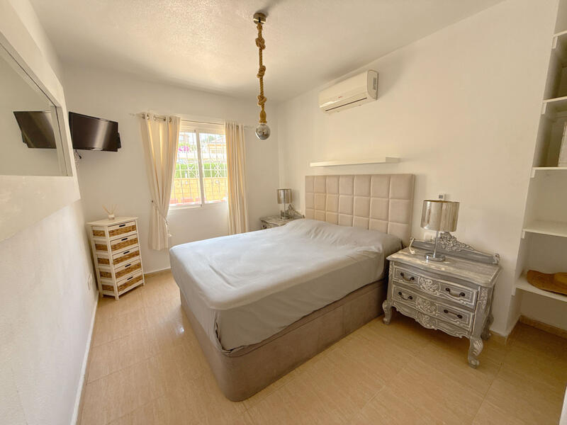 4 bedroom Apartment for sale