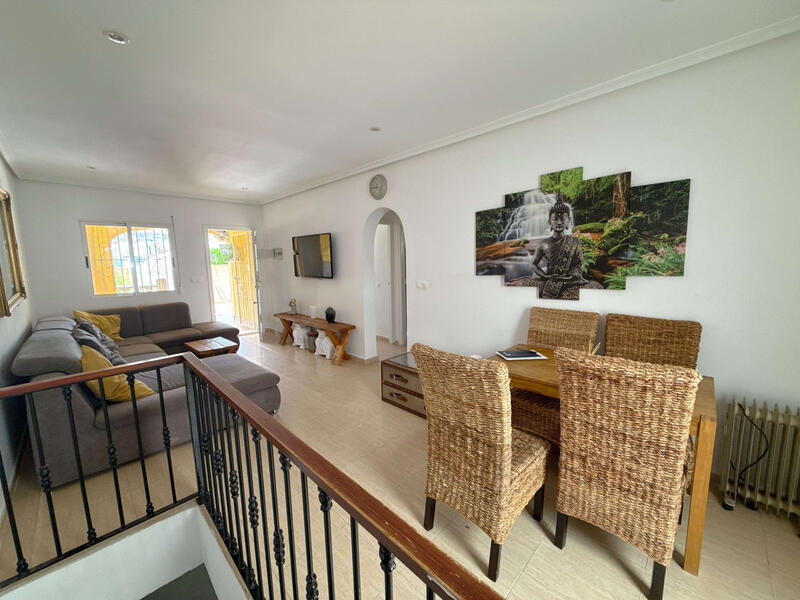 4 bedroom Apartment for sale