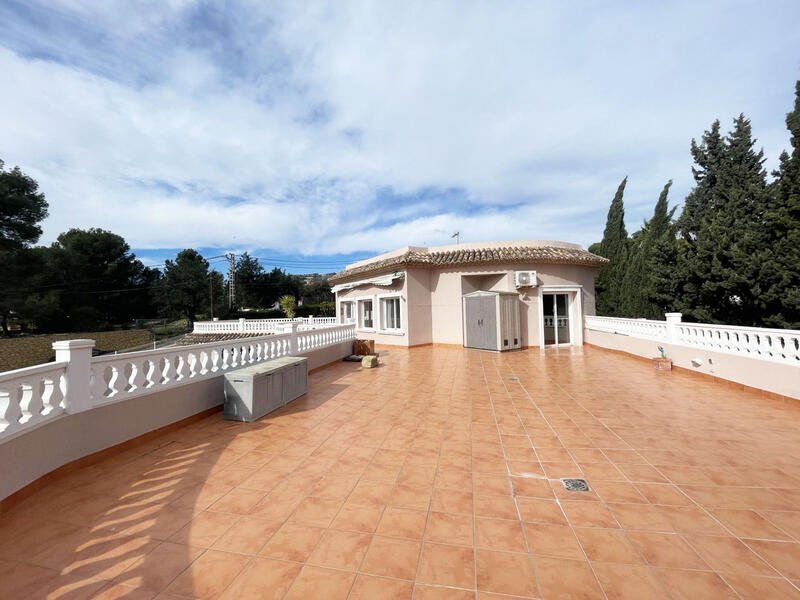 3 bedroom Apartment for sale