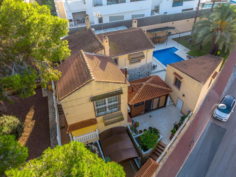 4 slaapkamer Villa Te koop