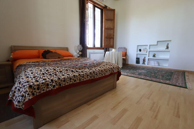 7 bedroom Villa for sale