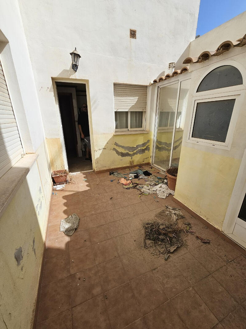 3 bedroom Apartment for sale 3 bedroom Apartment for sale