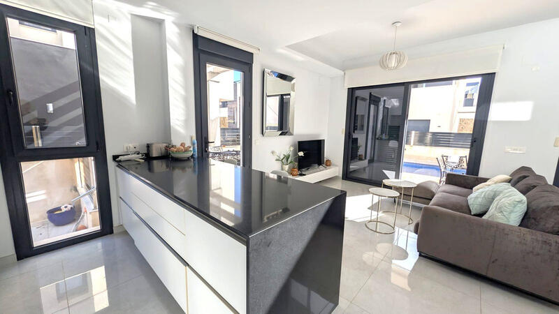 4 Schlafzimmer Villa zu verkaufen