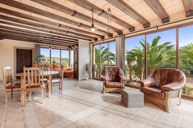 5 bedroom Villa for sale