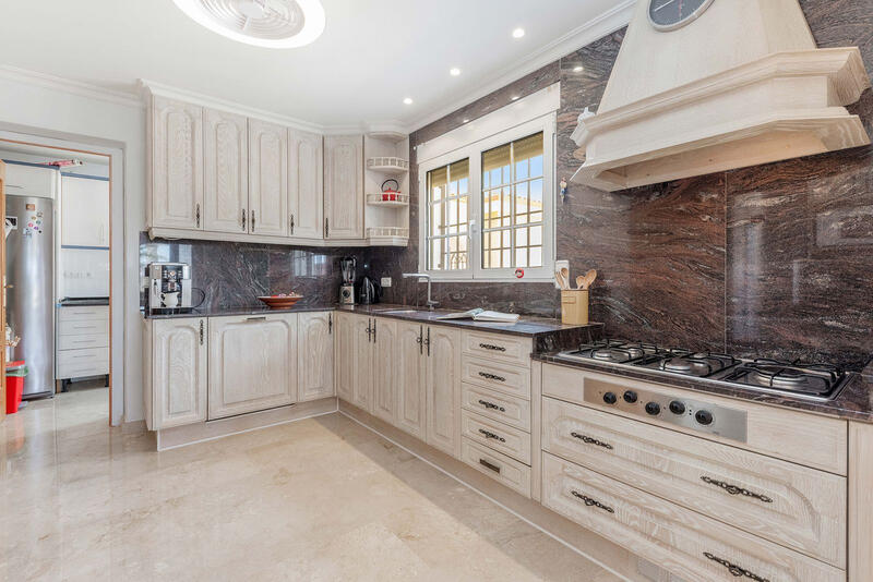 5 bedroom Villa for sale