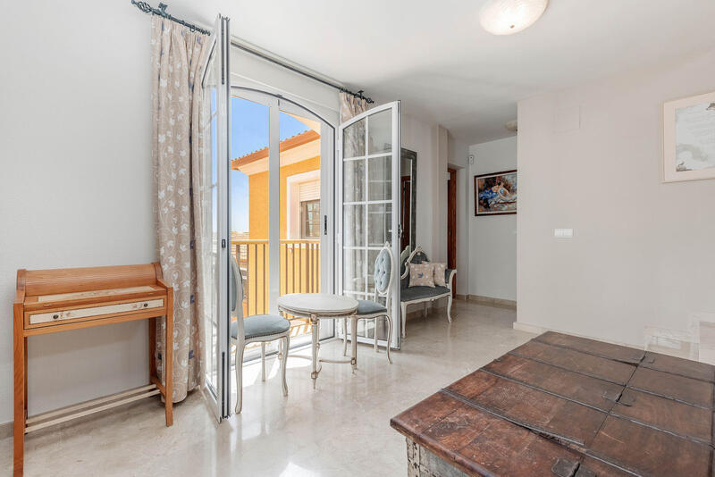 5 bedroom Villa for sale