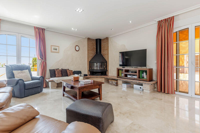 5 bedroom Villa for sale