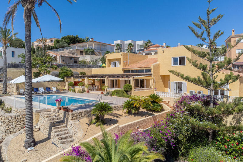 5 bedroom Villa for sale