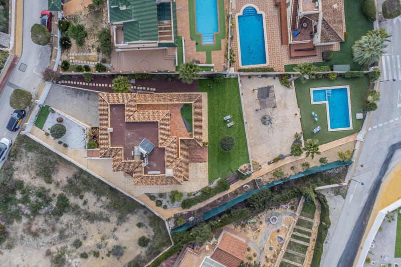 5 bedroom Villa for sale