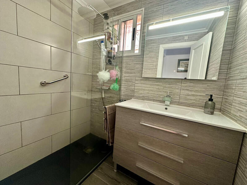 2 bedroom Villa for sale 2 bedroom Villa for sale