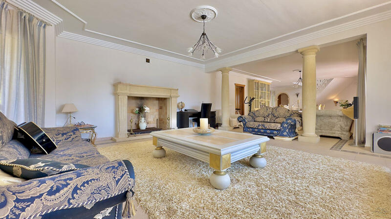 4 bedroom Villa for sale