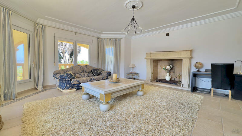 4 bedroom Villa for sale