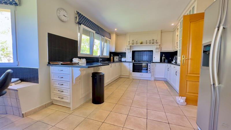 4 bedroom Villa for sale