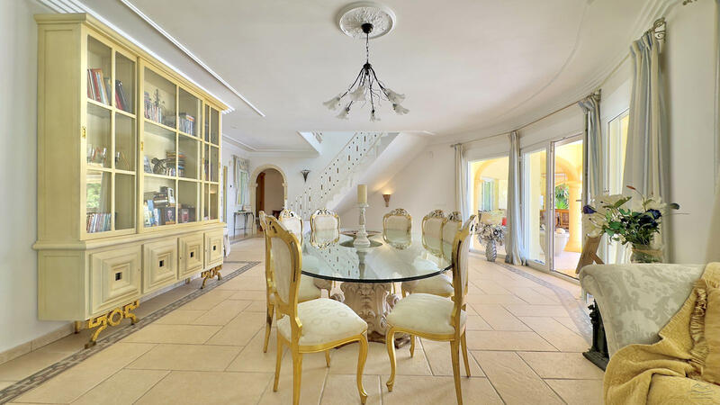 4 bedroom Villa for sale