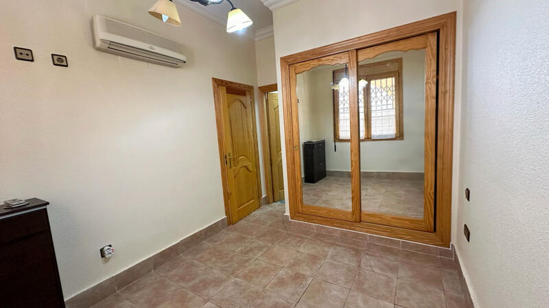 3 slaapkamer Appartement Te koop 3 slaapkamer Appartement Te koop