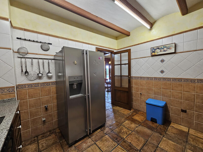 4 bedroom Country House for sale