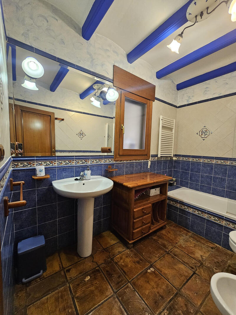 4 bedroom Country House for sale