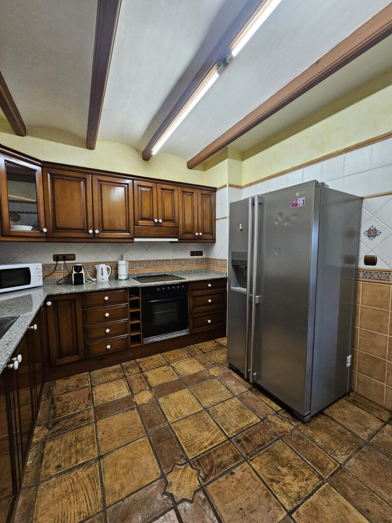 4 bedroom Country House for sale